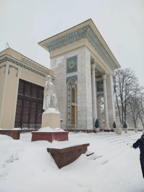 Новогодняя Москва: три праздничных дня в столице
