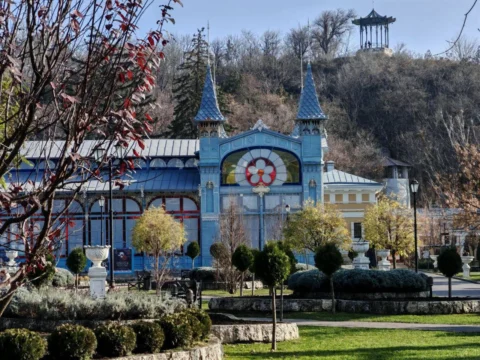 Кавказская зима: Архыз, Пятигорск и термальные источники