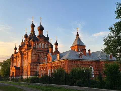 Оптина пустынь , Шамордино, Клыково и святые источники